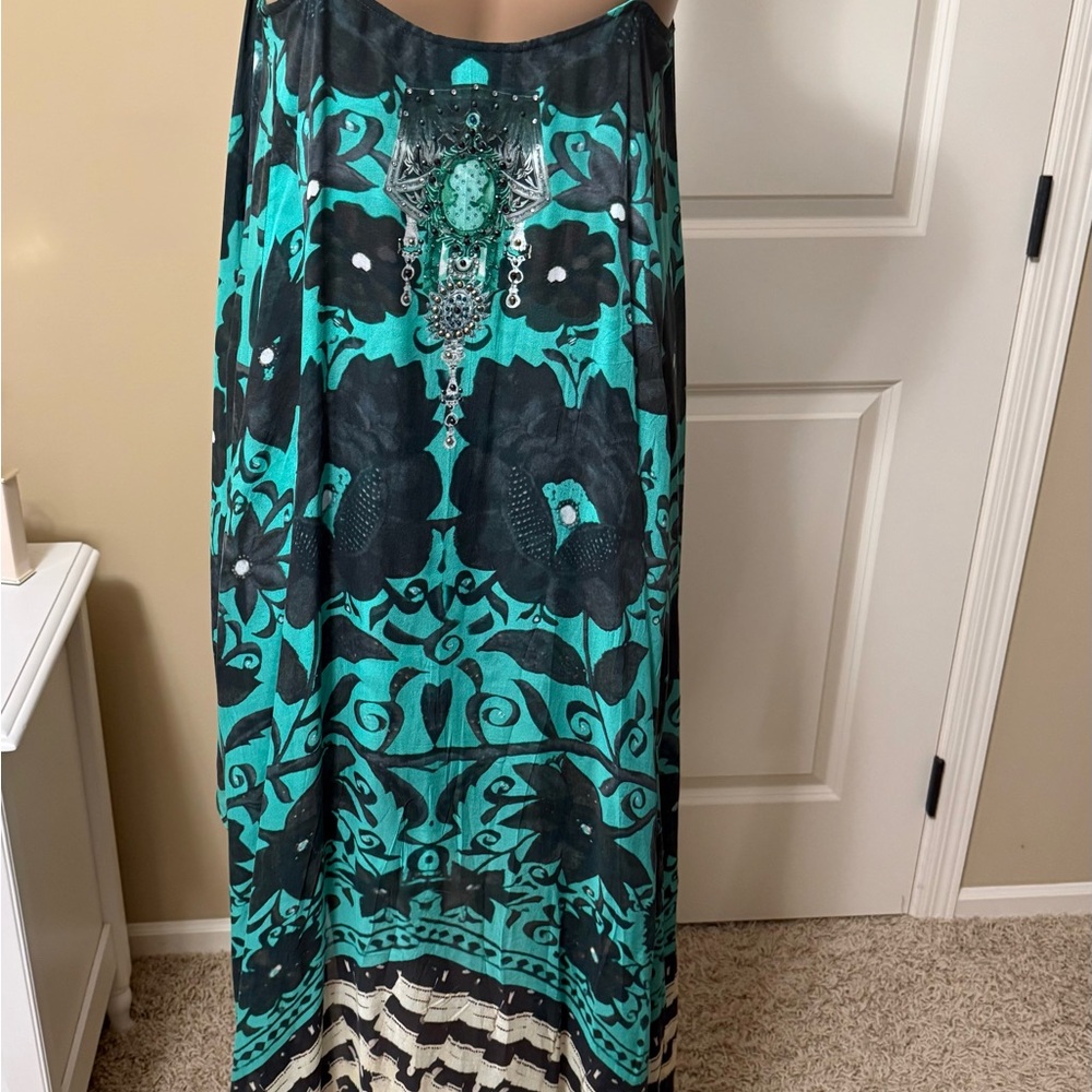 Camilla Turquoise and Black Embellished Dress - Picture 6 of 12